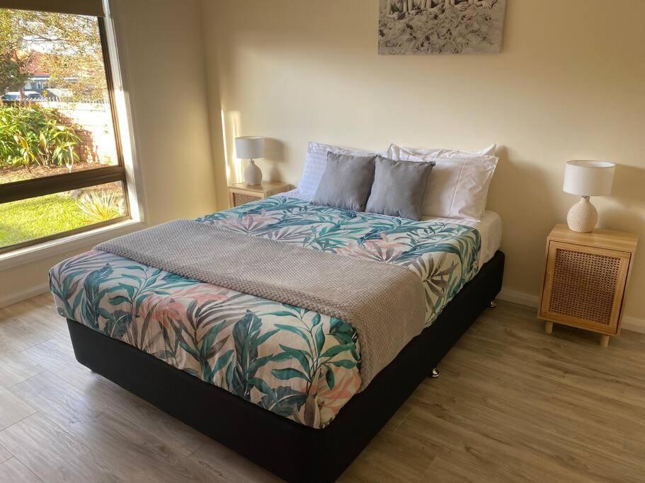Boyle'S Beach House - Fully Furnished 3 Bedroom Home. Secure Parking. Намбука Хедс Екстериор снимка