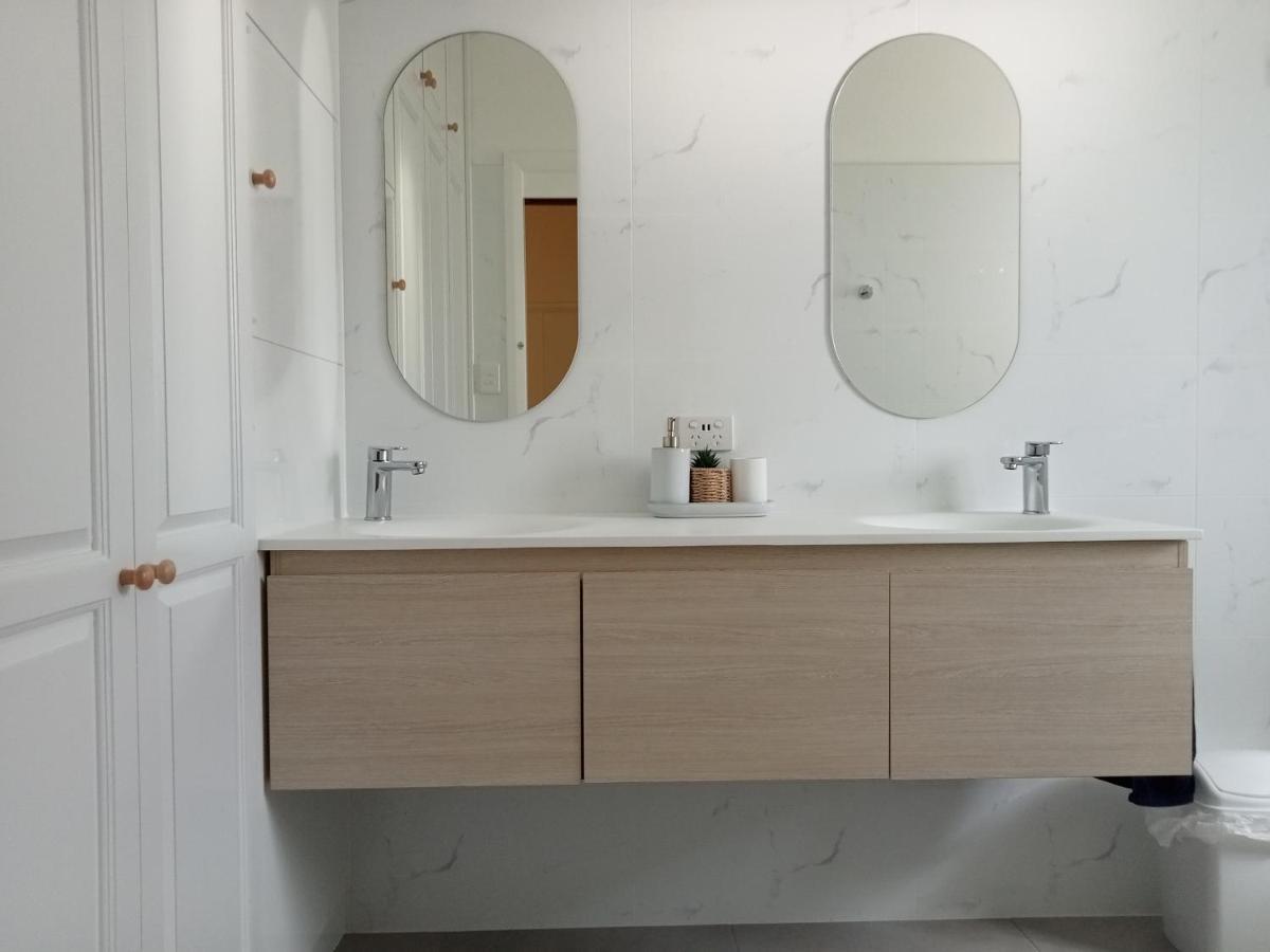Boyle'S Beach House - Fully Furnished 3 Bedroom Home. Secure Parking. Намбука Хедс Екстериор снимка